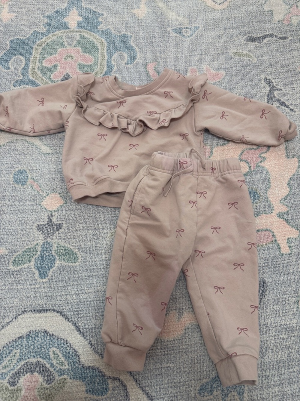 Quincy Mae Bows Sweat Set